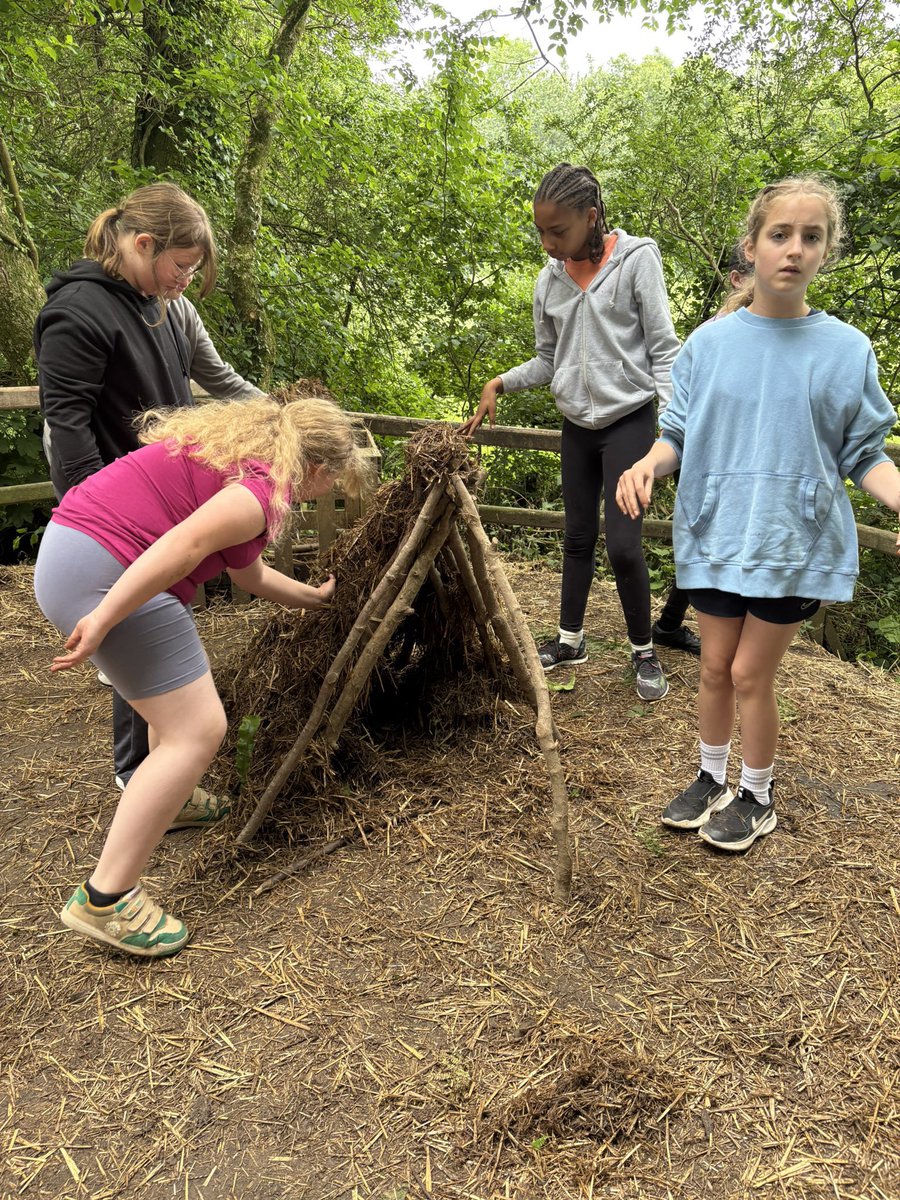 Morfa Bay Adventure tweet media