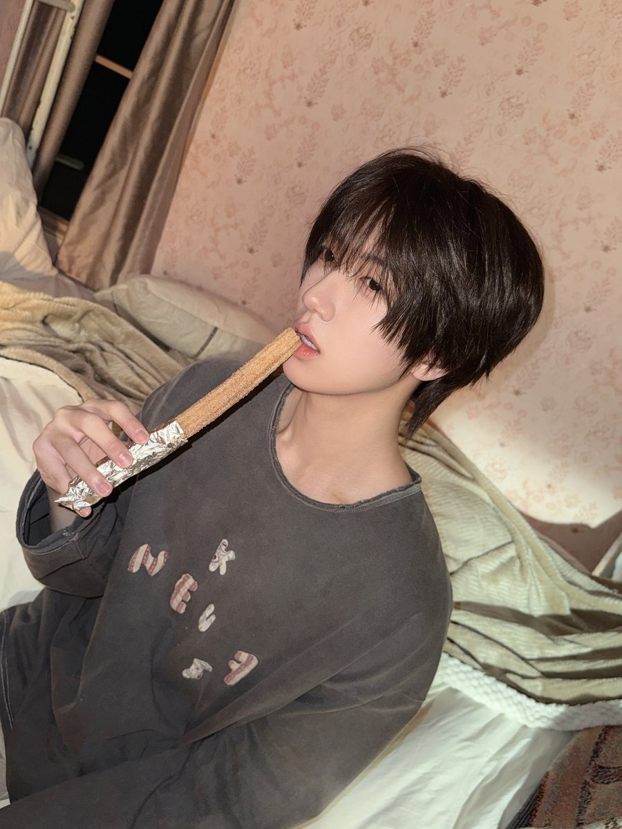 CRAVITY_twt's tweet image. 돌아온 Churro boy🥖 
#원진