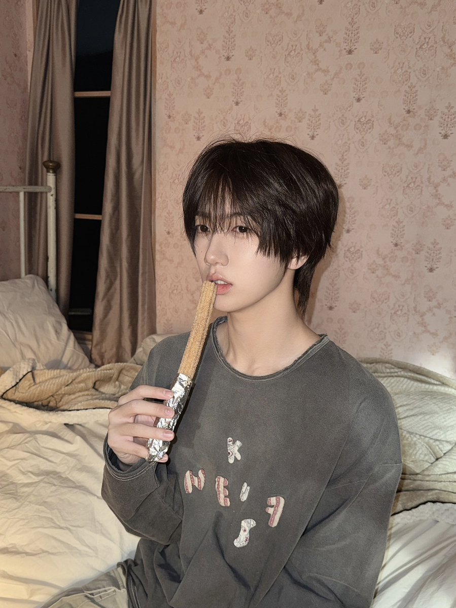 CRAVITY_twt's tweet image. 돌아온 Churro boy🥖 
#원진