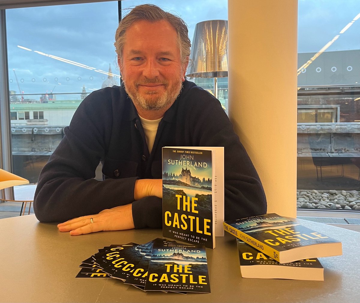 guitarlad58's tweet photo. @policecommander Wow, John - what an emotional ride you have given us in your new book. Fast paced, riveting, focused on important issues facing society and emphasising the most important things in life - family, friendship and love. Thank you! 
#TheCastle #JohnSutherland https://t.co/VOoVoQbiY5