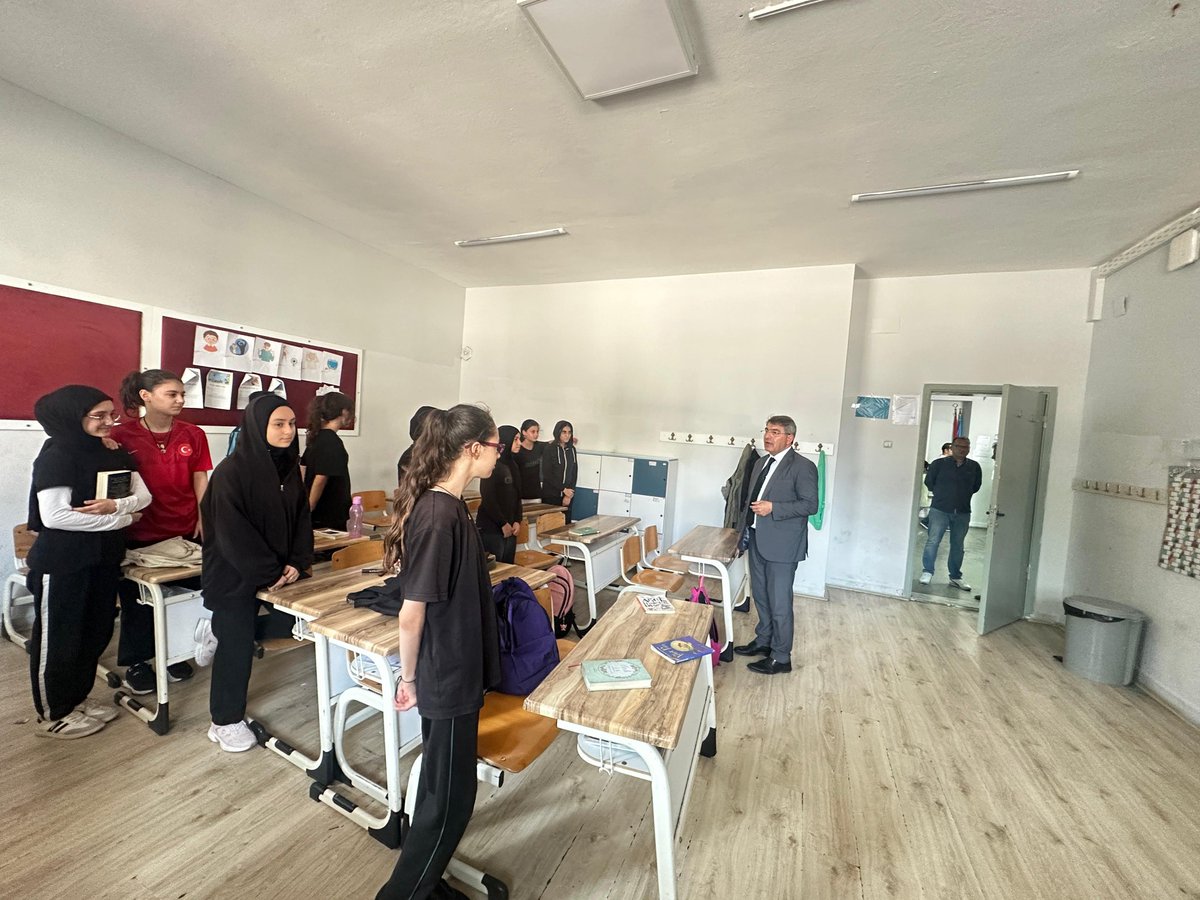 Mudanya İlçe Milli Eğitim Müdürlüğü (@mudanyamem) on Twitter photo İlçe müdürümüz Suat TOPAL ilçemiz Dörtçelik MTAL ve Güzelyalı İHO okullarını ziyaret etti. İlçe müdürümüz Suat TOPAL ilçemiz Dörtçelik MTAL ve Güzelyalı İHO okullarını ziyaret etti.