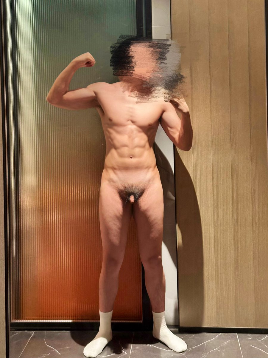 小鸡吧就是要展示出来