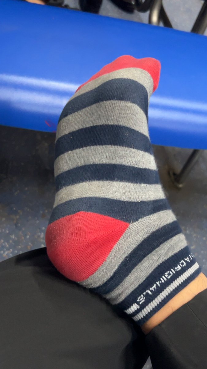 Kashishmaster's tweet photo. Where is ur toungue and nose loosers for sniffing my socks and clean my shoes 🖕. Apply for sessions loosers . Sissy’s can also apply for training 😈😈@servingsikha @Desibitch3 @IndianFemdom1 @IndianMasterX https://t.co/5v1BFlTzIU