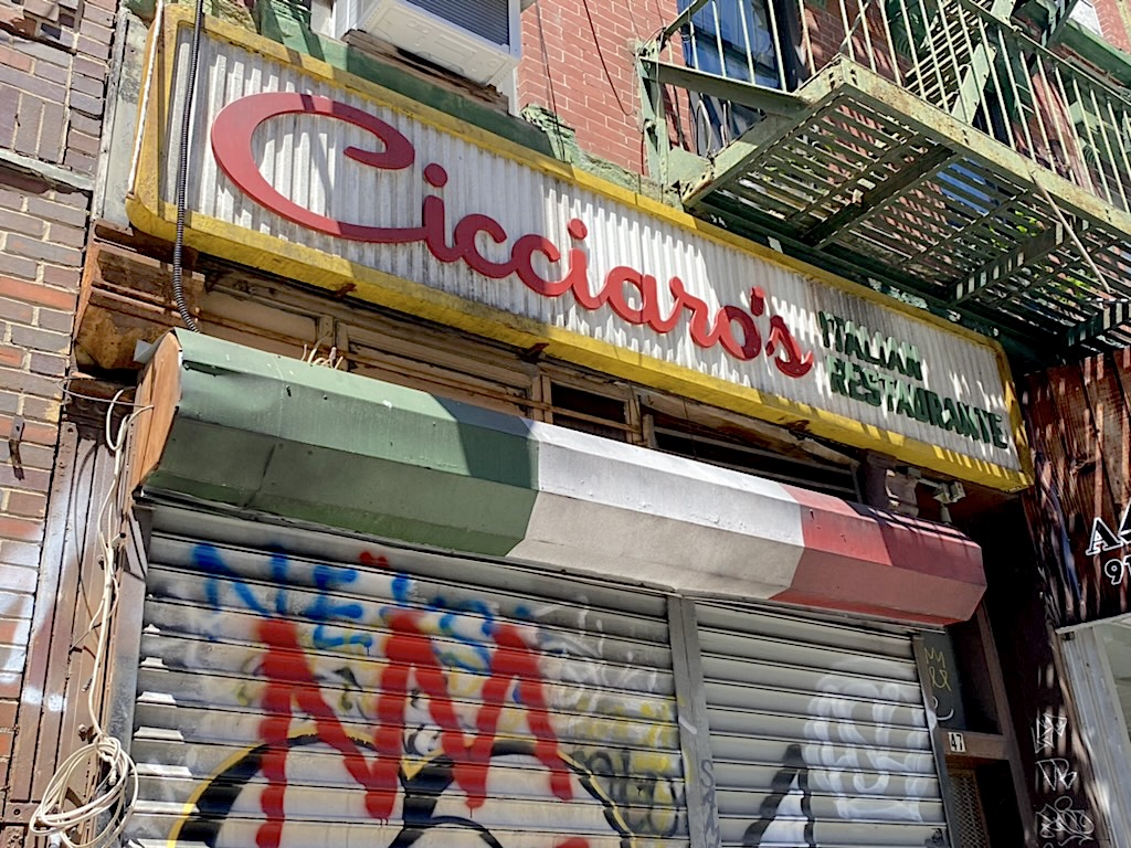 robert_kao's tweet photo. 50% of restaurants FAIL before hitting 5 year mark

My mission: Help 80% of restaurant thrive before hitting the 5 year mark

I grew up around my uncle's restaurant as a kid. 

This is why I wake up everyday to build @Plato2Earn  with our team on @monad_xyz 

1/4