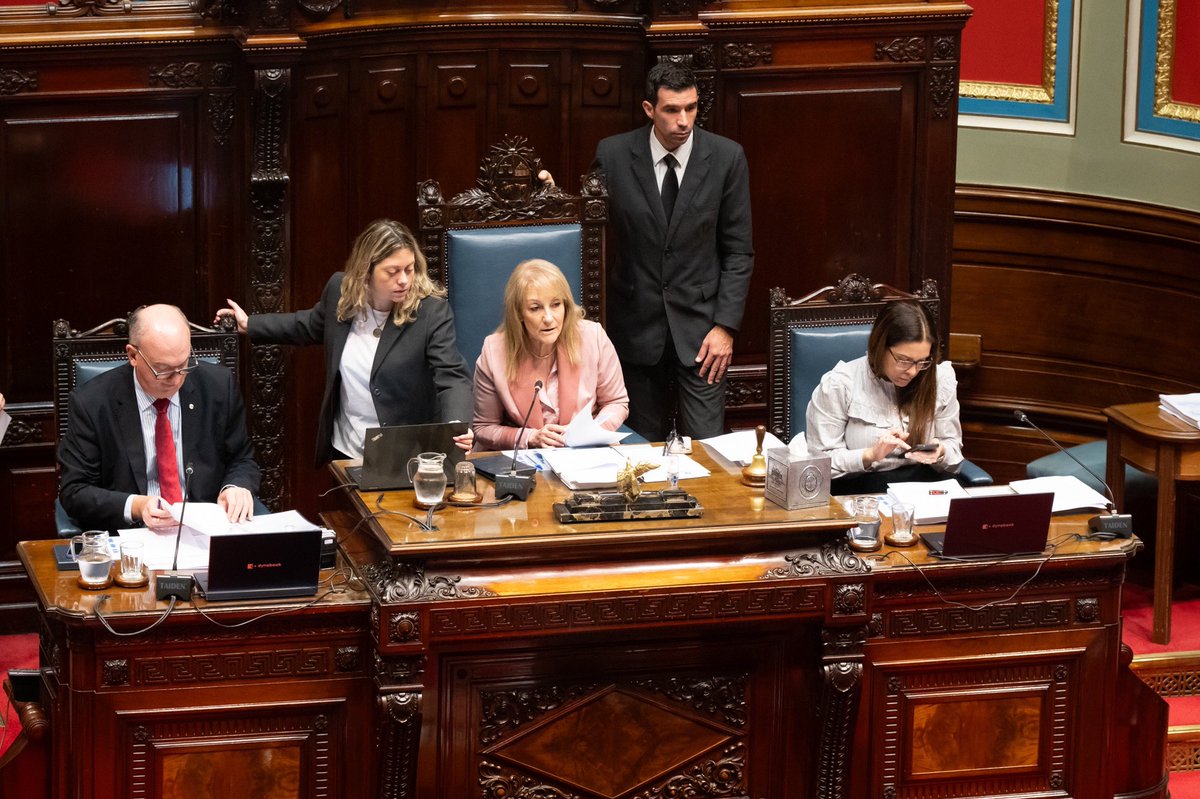 Senado Uruguay (@senadouy) on Twitter photo 🏛️ | La Cámara de Senadores adoptó resolución afirmativa para designar como Presidente en el Directorio del Instituto Nacional de Colonización al señor Alejandro Henry Rodríguez. <a href="/INC_Uruguay/">INC_Uruguay</a>.
(+) goo.su/y6HhH6v 🏛️ | La Cámara de Senadores adoptó resolución afirmativa para designar como Presidente en el Directorio del Instituto Nacional de Colonización al señor Alejandro Henry Rodríguez. <a href="/INC_Uruguay/">INC_Uruguay</a>.
(+) goo.su/y6HhH6v