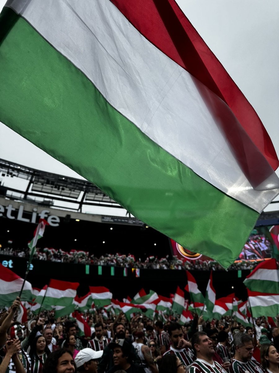 METLIFE STADIUM = FLUMINENSE FOOTBALL CLUB.