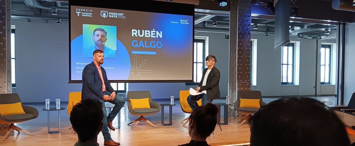 Gorka Zumeta (@gzumeta) on Twitter photo ✔️El más difícil todavía: <a href="/PodcastDays_/">Podcast Days</a> 2025', superarse a sí mismo
▶️Desde 2018, el primer evento para profesionales del podcasting en habla hispana
👉<a href="/BrandStocker/">ⱤɄ฿é₦ ₲₳Ⱡ₲Ø</a>: “Queremos pasar de ser evento a comunidad de la industria”
🔴gorkazumeta.com/2025/06/el-mas… ✔️El más difícil todavía: <a href="/PodcastDays_/">Podcast Days</a> 2025', superarse a sí mismo
▶️Desde 2018, el primer evento para profesionales del podcasting en habla hispana
👉<a href="/BrandStocker/">ⱤɄ฿é₦ ₲₳Ⱡ₲Ø</a>: “Queremos pasar de ser evento a comunidad de la industria”
🔴gorkazumeta.com/2025/06/el-mas…