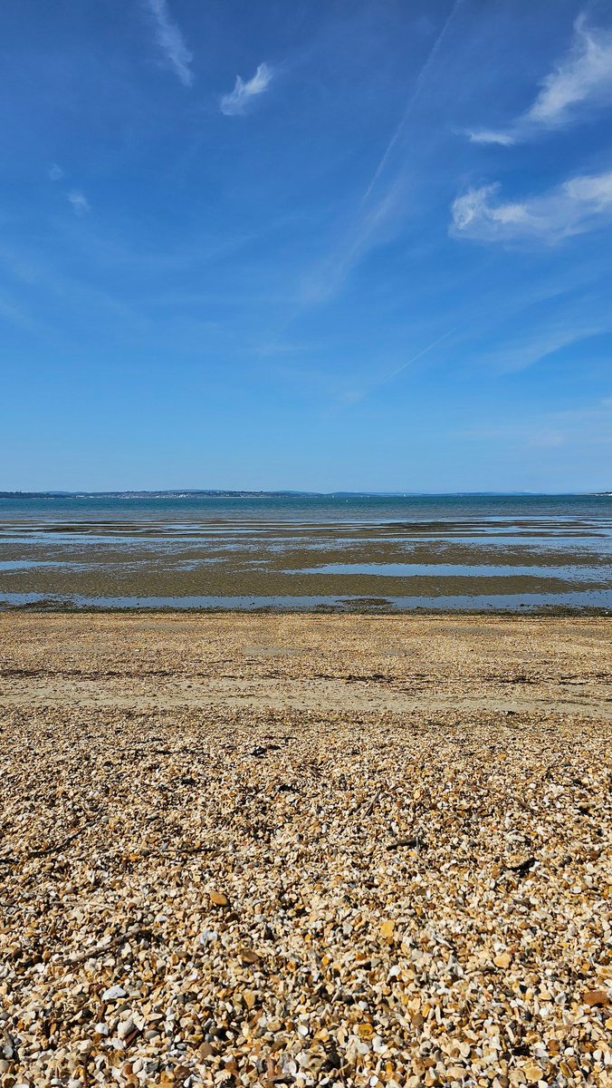 Swam out to that buoy this morning.  Yes *that* one.  It's bigger than it looks which means it's further than it looks but I cheat by going at low tide and walking at least half the 500m.  It's still a challenge physically and psychologically.  But gorgeous morning for it.