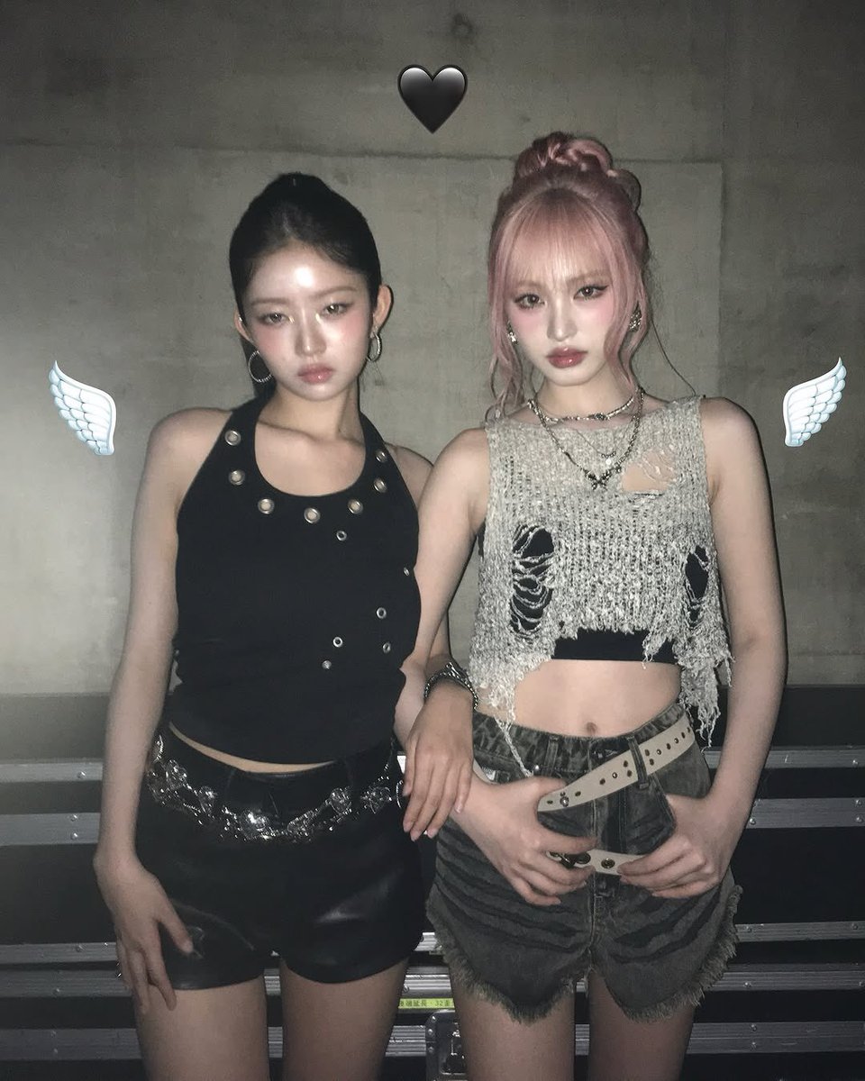 𝚕𝚒𝚔𝚎 𝚋𝚛𝚊𝚝𝚣 𝚍𝚘𝚕𝚕𝚜 𝚋𝚞𝚝 𝚋𝚎𝚝𝚝𝚎𝚛: shiny lips, chunky accessories, and friendship locked tighter than a flip phone in 2004. you can’t call us, but you can stare