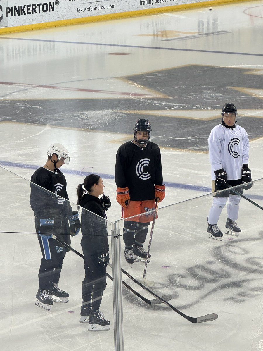 jplandowski's tweet image. Thank you @TheCoachesSite for an amazing experience in Ann Arbor! It was an incredible opportunity to present and share with over 450 coaches at the beautiful Yost Arena! Thank you! 🙏