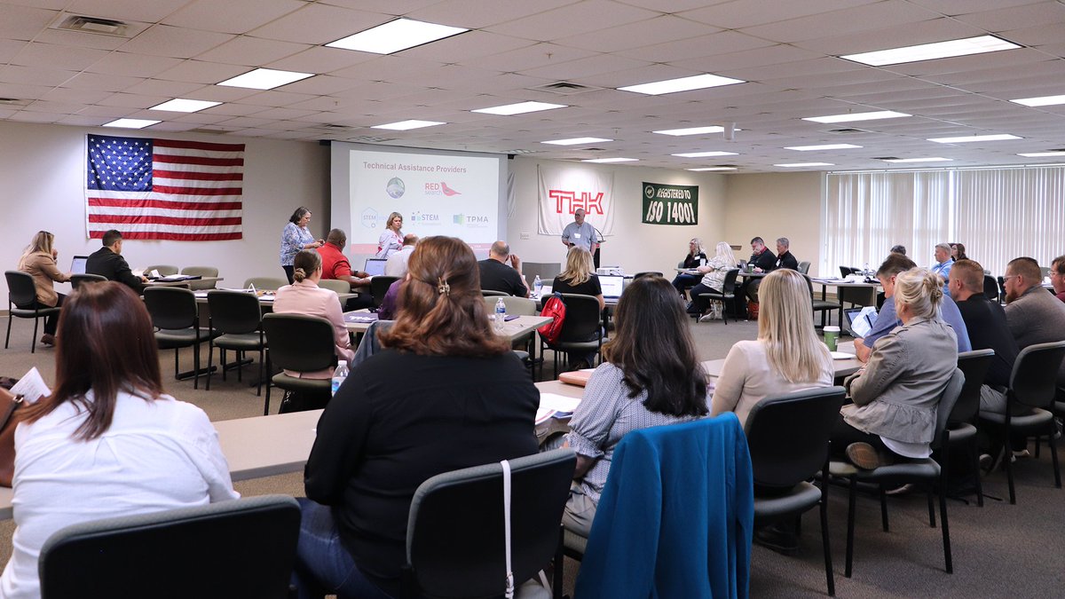 thk_tma's tweet image. On June 4, we welcomed @Battelle &amp;amp; Ohio Stem Learning Network along with 10 Ohio school districts for a day of STEM learning, training &amp;amp; tours through the Manufacturing Production Pathway grant. Big thanks to Sandy Guinto &amp;amp; team for making it a success! ⚙#STEM #OSLN #TMA #THK
