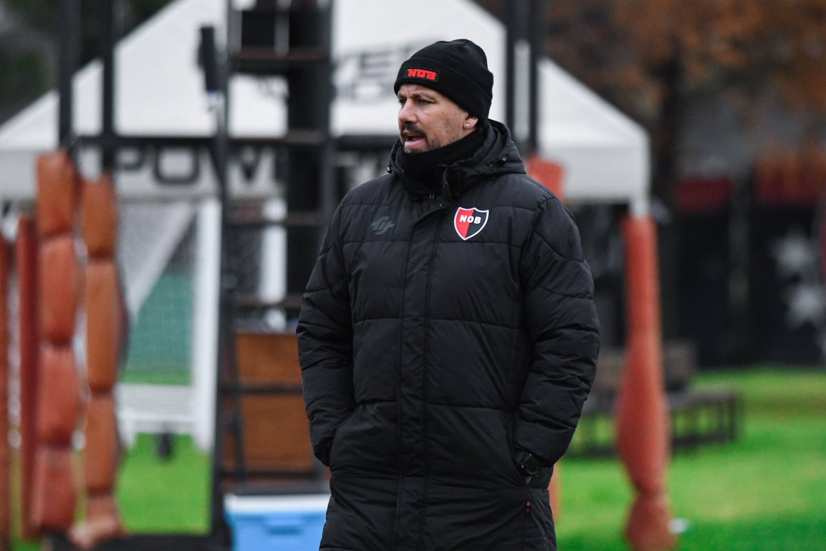 Newell's informa:

*️⃣ Mañana se disputarán dos amistosos desde las 9 en el predio a puertas cerradas.

▪️Primer partido vs. Central Córdoba de Rosario

▪️Segundo partido vs. Studebaker de Villa Cañas
<a href="/Estadio_3/">Estadio_3</a>