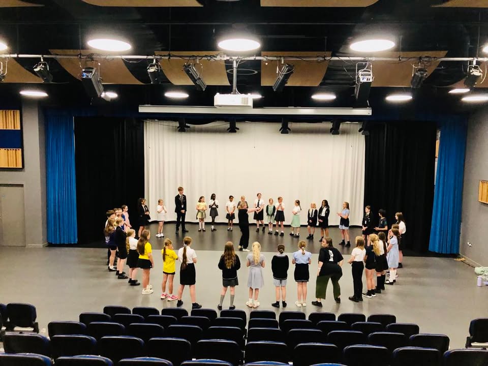 DurringtonHigh's tweet image. Another fabulous after school event with the year 5s and 6s yesterday and we are looking forward to meeting more of you later today!
#DHSTransition #TeamDurrington #proudofDHS