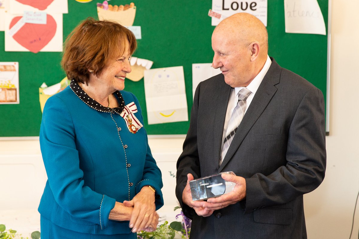 IpswichOutreach's tweet photo. On Saturday we were presented with the Kings Award for Voluntary Service. Lady Clare, presenting the award said "This award is the highest recognition given to volunteer groups across the United Kingdom, and I cannot exaggerate how hard it is to get one of these." https://t.co/bVoBa3cQxr