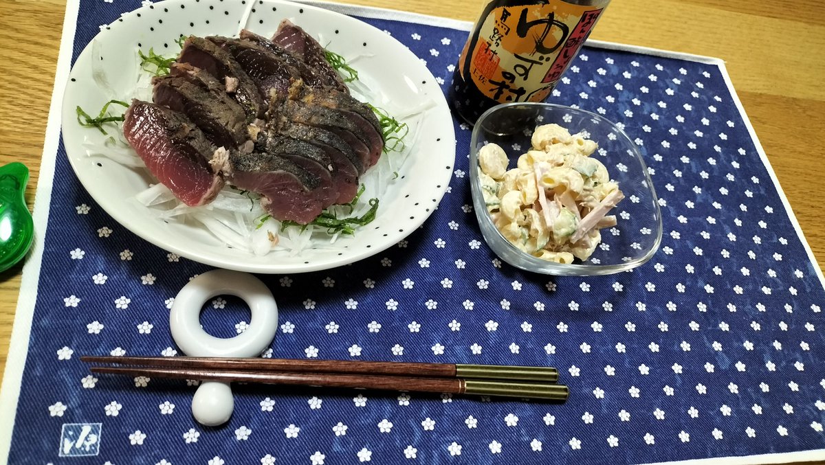 machike725's tweet photo. お疲れ様でした🍚
鰹のタタキ🐟️
#TMKG🥚
#金平ごぼう🥇 https://t.co/Dc5P3IJotI