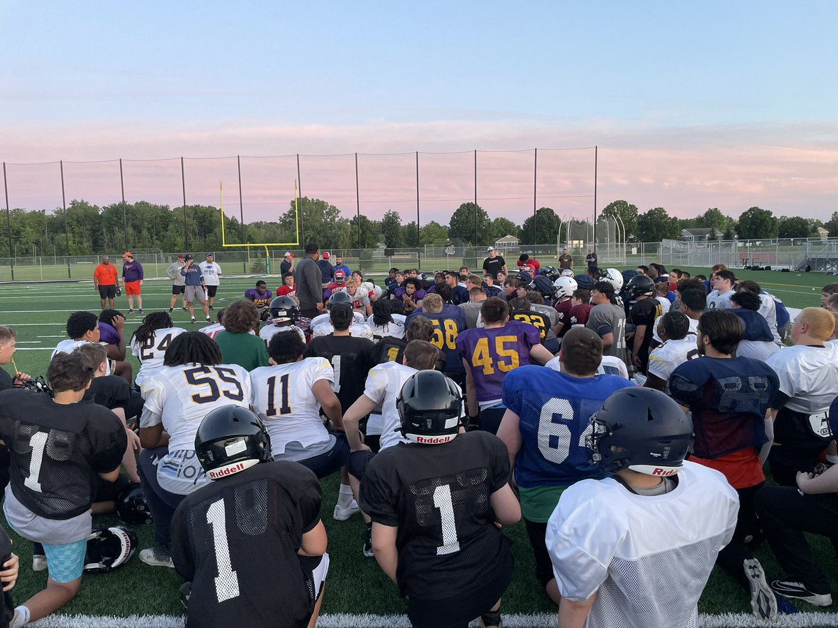 Blaise Faggiano (@coachfaggiano) on Twitter photo Great Speaker last night <a href="/TNTFootballCamp/">TNT Football Camps</a> Devin Smith @Coach_smitty from <a href="/UnionCollegeFB/">Union College Football</a> <a href="/NotreDameUtica/">Notre Dame</a> Missed last night come out tonight and compete <a href="/RHCometFootball/">Rush Henrietta Royal Comets Football</a> 6-9pm Great Speaker last night <a href="/TNTFootballCamp/">TNT Football Camps</a> Devin Smith @Coach_smitty from <a href="/UnionCollegeFB/">Union College Football</a> <a href="/NotreDameUtica/">Notre Dame</a> Missed last night come out tonight and compete <a href="/RHCometFootball/">Rush Henrietta Royal Comets Football</a> 6-9pm