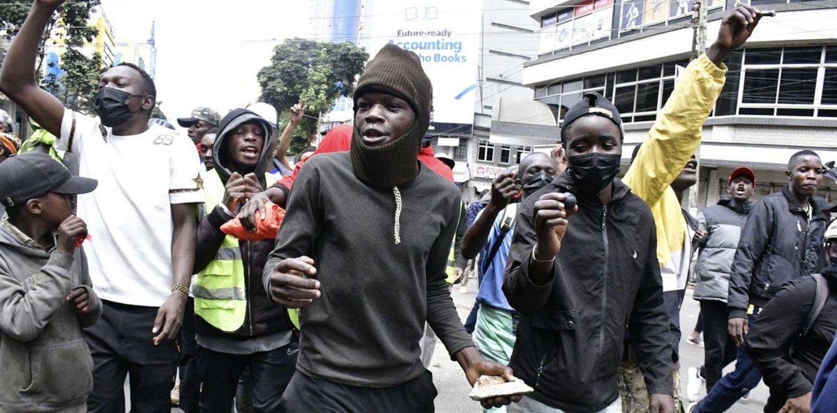 Goon town: Unholy alliance of hired thugs and police terrorises protesters zurl.co/2RiD5