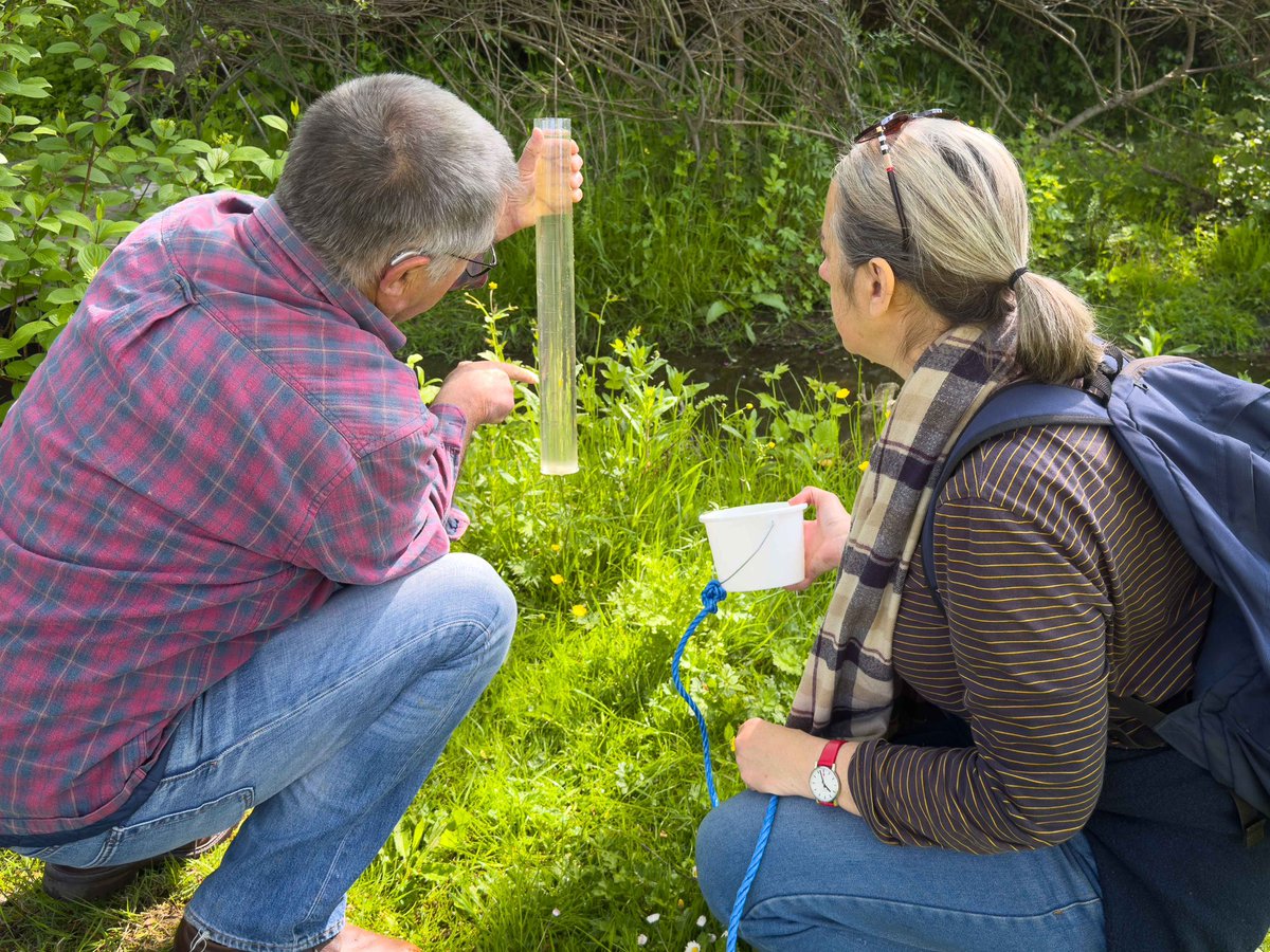 WelshDeeTrust's tweet image. We’ve had a space become available for tomorrows pollution monitoring citizen science training in Llangollen. Follow the link for more info and to book: welsh-dee-trust.teamkinetic.co.uk/volunteers/opp…