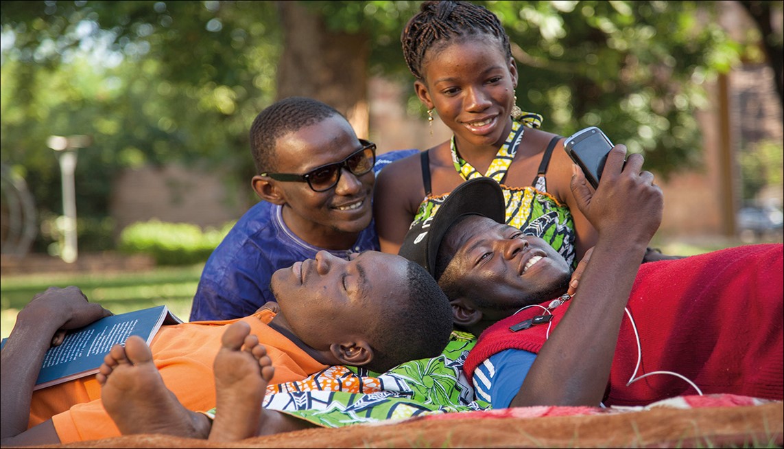 #Youth across Africa are choosing #mobilemoney over traditional #banking—51% in Uganda &amp; 27% in Senegal use mobile wallets. #Digital tools like e-KYC, #mobileloans &amp; #FinTech apps are bridging the #financialgap for #youngentrepreneurs. Read our blog to learn more: