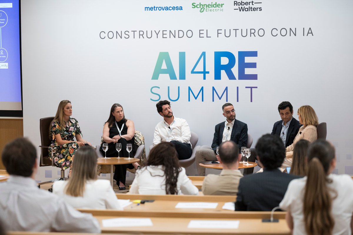 Escuela de Arquitectura (@etsaunav) on Twitter photo El 10/06 se celebró en <a href="/unavmadrid/">UnavMadrid</a> el AI4RE Summit, uno de los primeros congresos en España centrado en IA y Real Estate.
El evento contó con el respaldo de <a href="/DATAI_unav/">Instituto de Ciencia de los Datos e IA (DATAI)</a> y el Máster Universitario en Estrategia y Negocio Inmobiliario de <a href="/etsaunav/">Escuela de Arquitectura</a>.
👉unav.edu/noticias/-/con… El 10/06 se celebró en <a href="/unavmadrid/">UnavMadrid</a> el AI4RE Summit, uno de los primeros congresos en España centrado en IA y Real Estate.
El evento contó con el respaldo de <a href="/DATAI_unav/">Instituto de Ciencia de los Datos e IA (DATAI)</a> y el Máster Universitario en Estrategia y Negocio Inmobiliario de <a href="/etsaunav/">Escuela de Arquitectura</a>.
👉unav.edu/noticias/-/con…