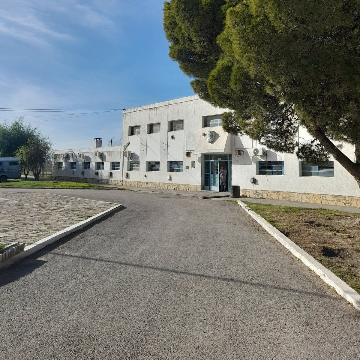 PPNArg's tweet photo. 📍 Rio Negro | La Delegación Viedma monitoreo la U12 donde detectó deficiencias edilicias en los sistemas de calefacción y aislamiento térmico en la inspección de los 11 pabellones, la casa de pre-egreso, el recinto judicial y el sector SAI. https://t.co/pfoPB4cvcW