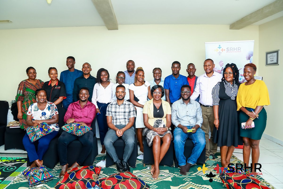 Transcend Africa Foundation (@transcendafric) on Twitter photo Young Leaders have opportunities in Advocacy & policy engagement, what they can do is educate themselves, learn their #SRHR rights, influence & engage leaders and media, reduce stigma and network by joining Community health groups. Together we can #UnlockOurSRHR
<a href="/SRHRAllianceUg/">SRHR Alliance Uganda</a> Young Leaders have opportunities in Advocacy & policy engagement, what they can do is educate themselves, learn their #SRHR rights, influence & engage leaders and media, reduce stigma and network by joining Community health groups. Together we can #UnlockOurSRHR
<a href="/SRHRAllianceUg/">SRHR Alliance Uganda</a>