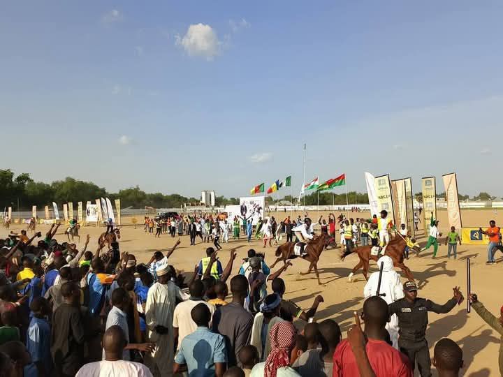 Mimi Mefo Info (@mimimefoinfo) on Twitter photo Maroua hosted the inaugural Paul Biya Grand Prix, an international equestrian competition organized by FECASE and supported by the Ministry of Sports. Held on June 13–14, 2025, at the Lamido Yaya Dairou Stadium, the event featured over 150 horses from Cameroon, Chad, Nigeria, Maroua hosted the inaugural Paul Biya Grand Prix, an international equestrian competition organized by FECASE and supported by the Ministry of Sports. Held on June 13–14, 2025, at the Lamido Yaya Dairou Stadium, the event featured over 150 horses from Cameroon, Chad, Nigeria,