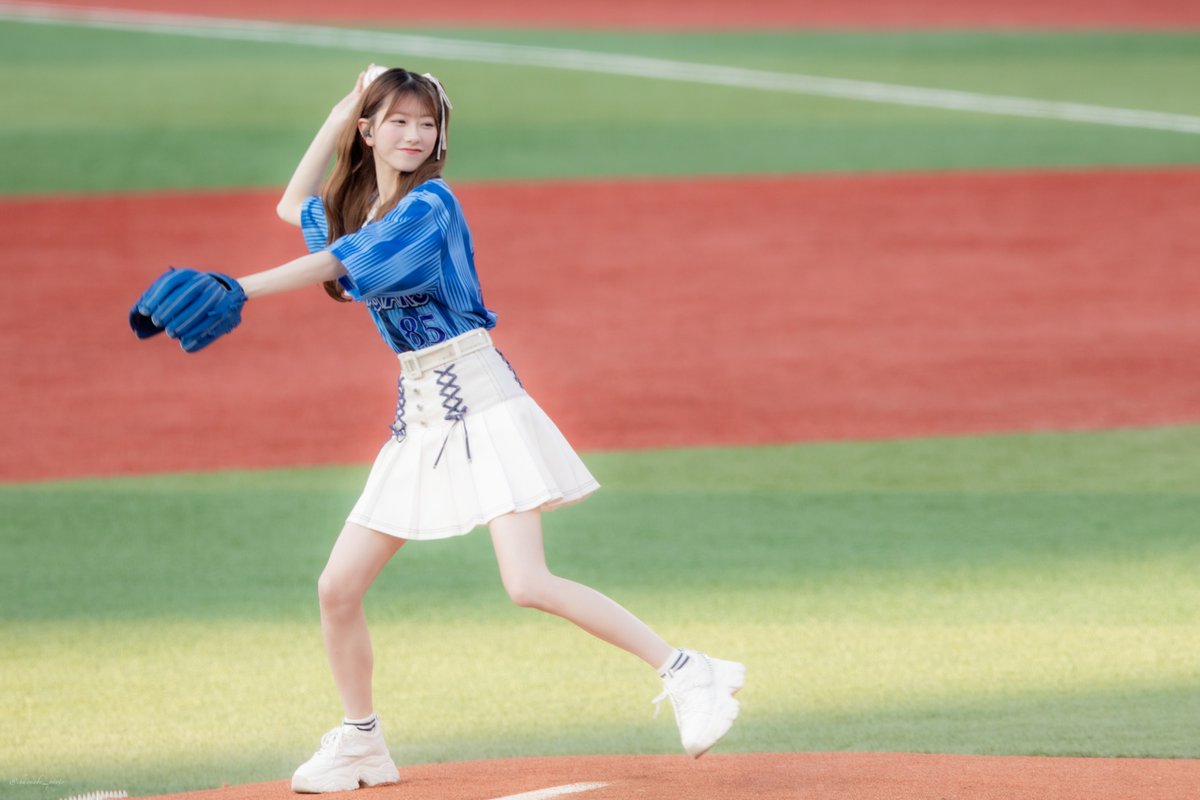 AKB48 千葉恵里さん(@erii_20031027 )始球式 推せ推せ！YOKOHAMA☆IDOL