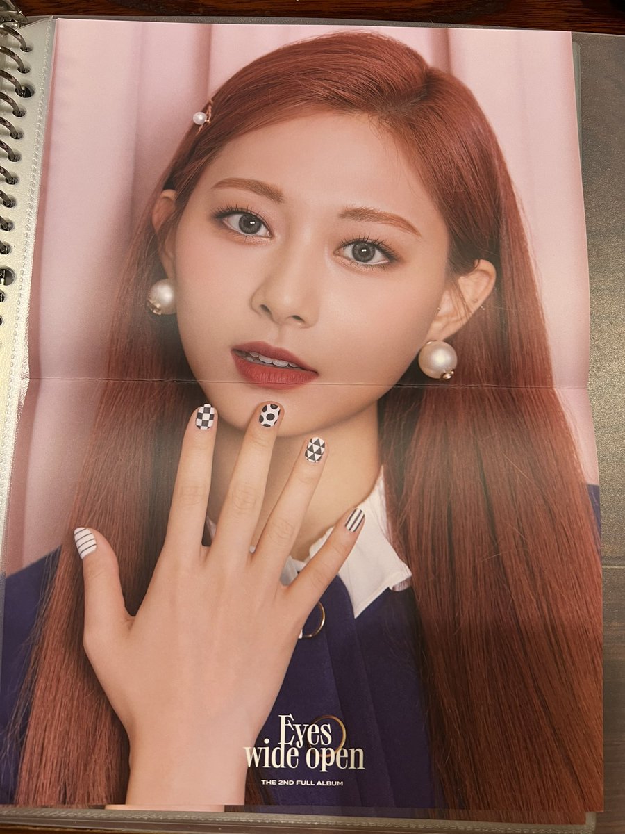 Vante_purple_'s tweet photo. TWICE Eyes wide open ポスター 交換

譲 ツウィ
求 モモ 

コンプ目的で集めてます！

お気軽にお声掛けください🙇‍♀️

ナヨン ジョンヨン モモ サナ ジヒョ ミナ ダヒョン チェヨン ツウィ https://t.co/0loU9N13Ql
