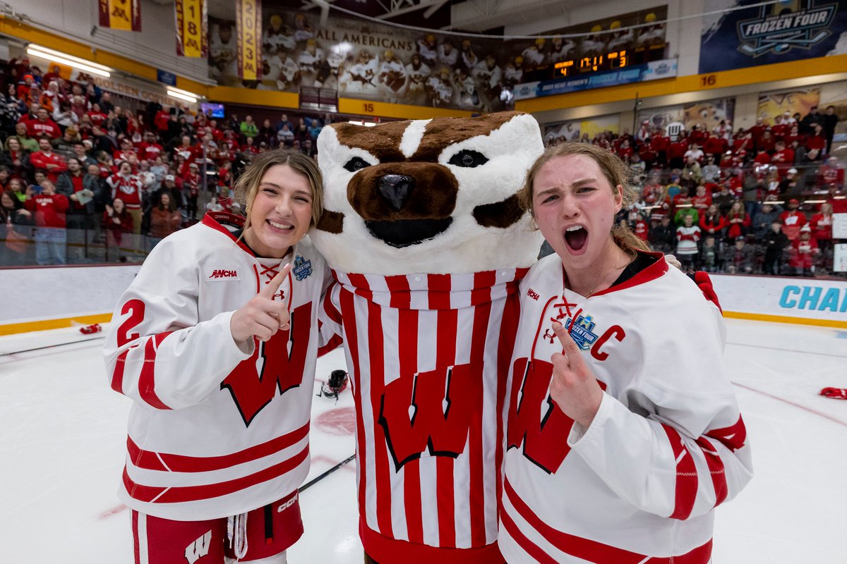 BadgerWHockey's tweet photo. Happy National Mascot Day to the best mascot in the country!

#Badgers || #OnWisconsin https://t.co/ELXWifzvOf