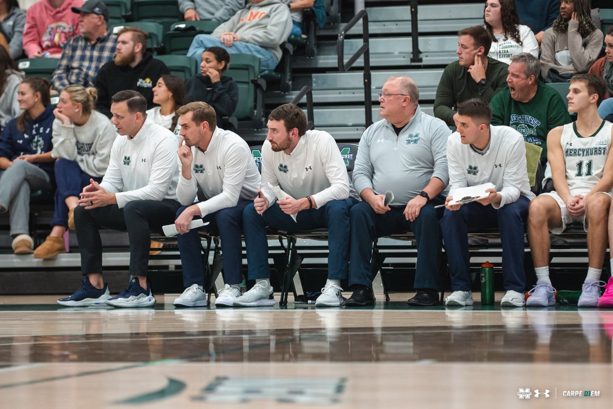 HurstMBBall's tweet image. Happy Birthday to our Assistant Coach Darrin Mayes!
Thank you for your leadership, energy, and dedication to the program. We appreciate everything you do for @HurstMensBball!
Have a great day, Coach!
#LakerNation #GoHurst #DMayes