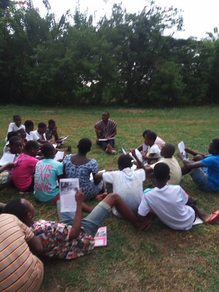 TulasiMathias's tweet image. 7 years ago. Story time with pupils of Ziavi Lume Methodist JHS. @1RealJoeyB @AtriaBooks @ProfDrGADanquah @ILAToday @JDMahama @Thomas_Ampem_ @Joe_Jackson_GH @tv3_ghana @Motivateme247