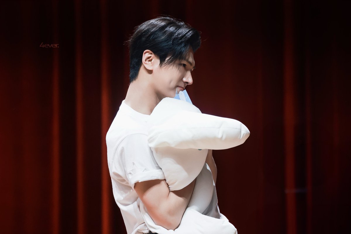 jayforever_02's tweet image. 250617 #JAY #제이 #종성 #JAYalways #ENHYPEN #엔하이픈