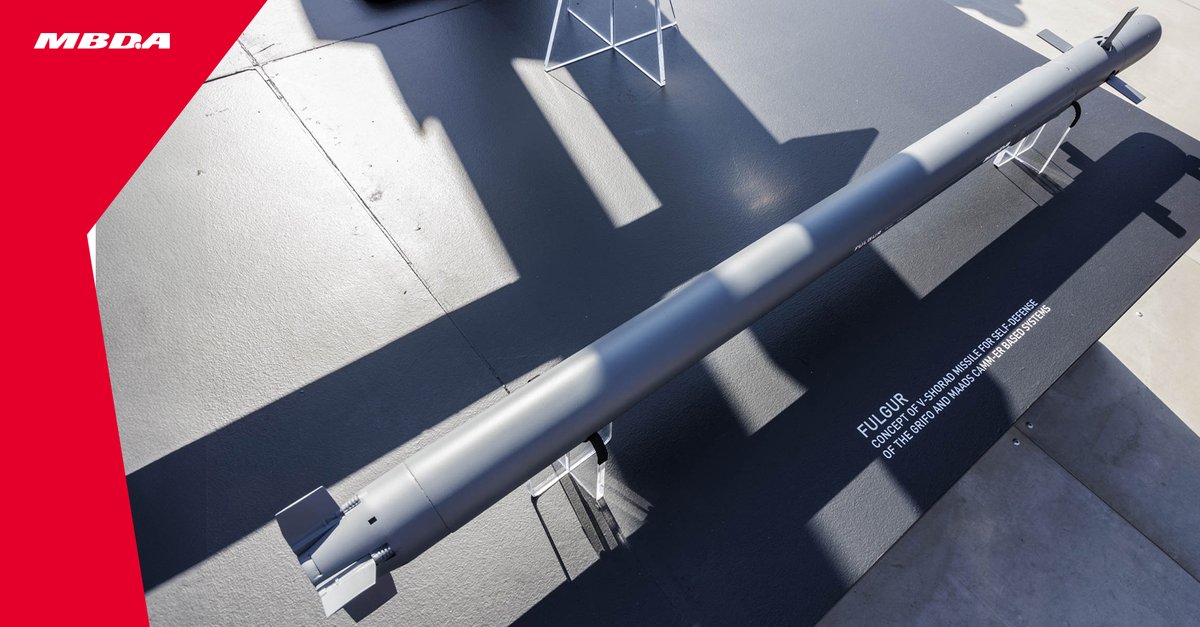 MBDAItalia's tweet photo. Il suo nome è stato rivelato nel corso della prima giornata al #ParisAirShow: MBDA ha firmato un accordo per sviluppare #FULGUR, un missile supersonico VSHORAD per l’Esercito Italiano 🇮🇹
•Fire & forget
•Contro droni, elicotteri, caccia
•Integrato nel sistema Sky Warden https://t.co/ELCy4K3R2h
