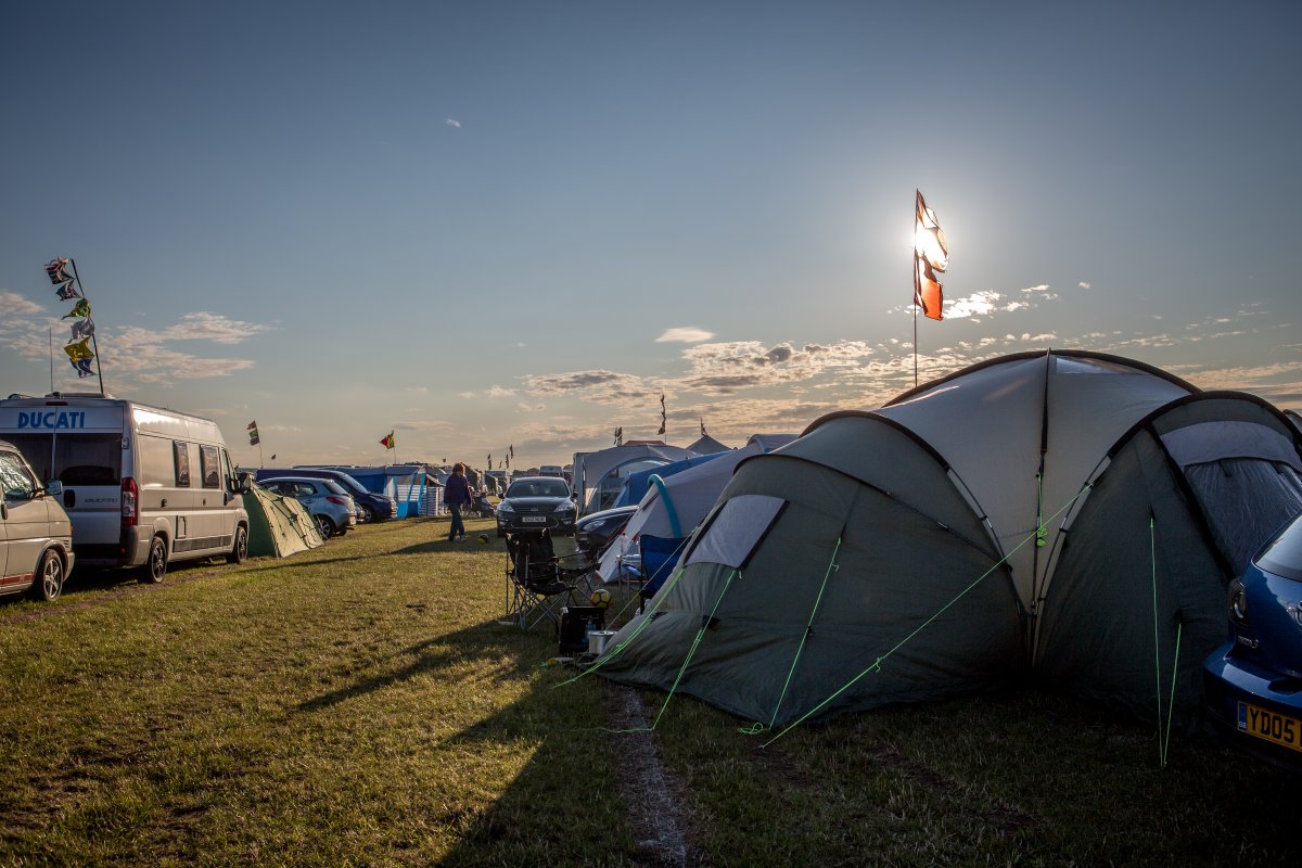 ⛺️ One week to go until the <a href="/WorldSBK/">WorldSBK</a> campsites open! ⛺️

Hands up if you're making a full weekend of it for World Superbikes 🙌

🏕️ VERY limited camping pitches still available: donington-park.net/2025/july/fim-…