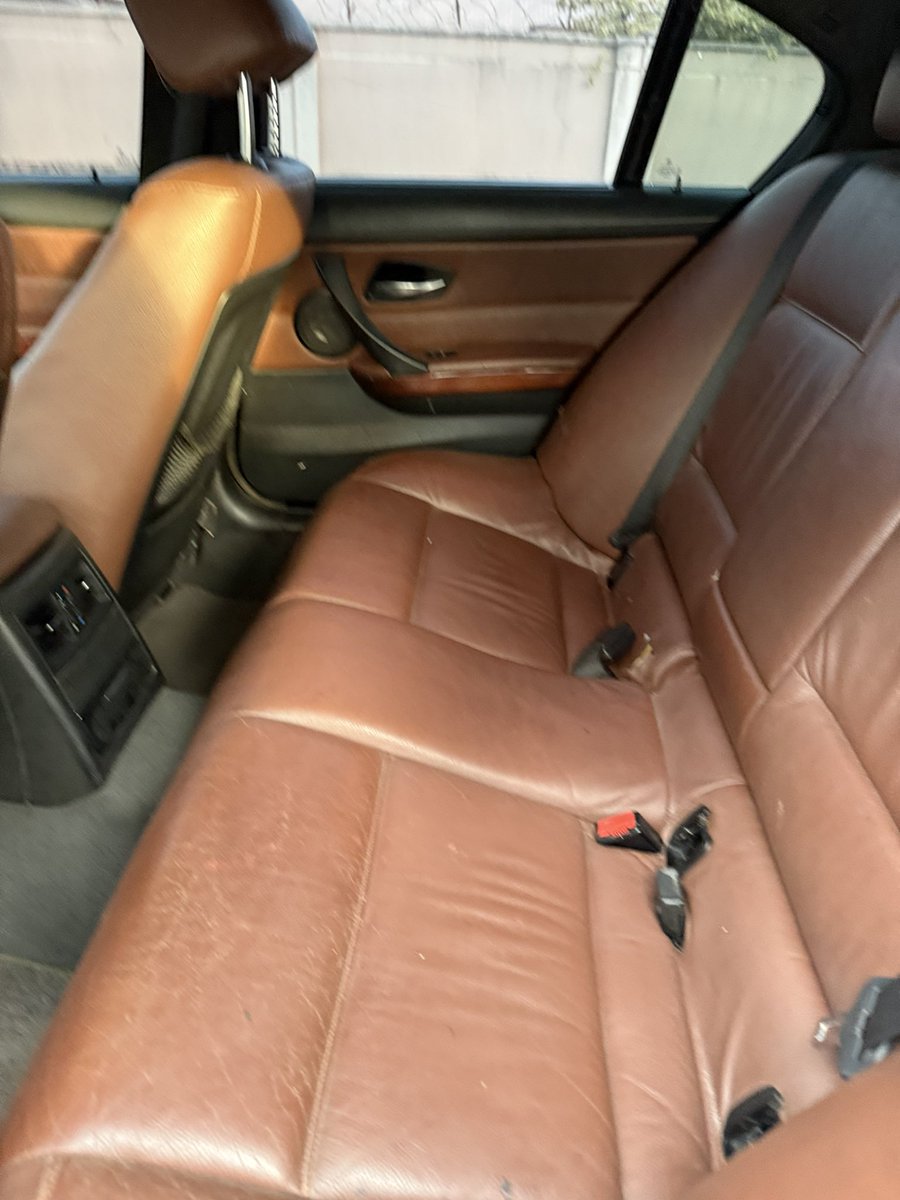 ahmerdrufae's tweet image. EXTREMELY CLEAN BMW 3 SERIES 2009 MODEL
PRICE 7.5M
LOCATION KADUNA