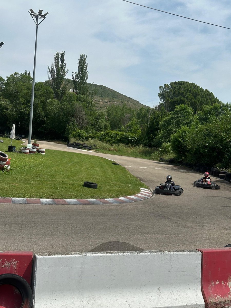 Colegio Adoratrices Logroño tweet media