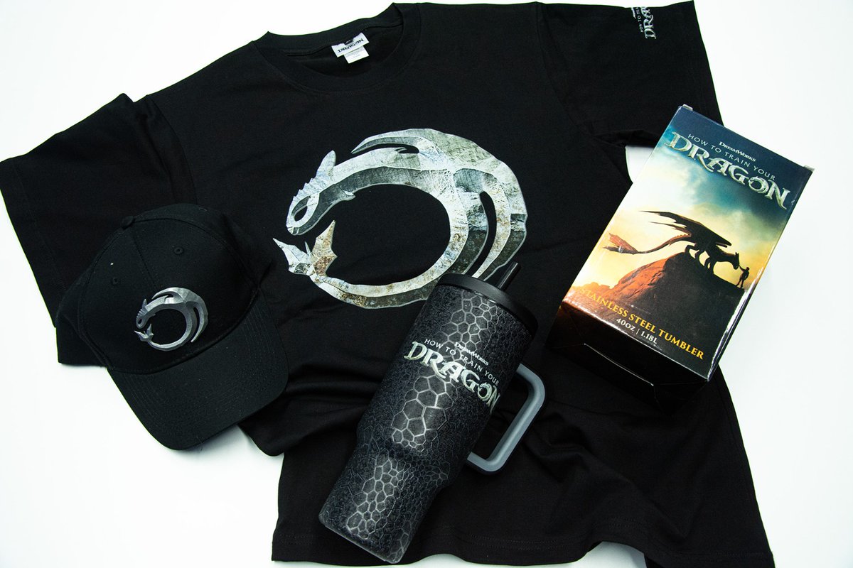 📢 #SORTEO ¿Quieres un pack de 'Cómo entrenar a tu dragón'? Número 1 en cines, la vuelta de Hipo y nuestro Furia Nocturna favorito, Desdentao. <a href="/Universal_Spain/">Universal Pictures</a> #ComoEntrenarATuDragon 

Condiciones:      
-Seguir a <a href="/EsCineRadio/">Es Cine en esRadio</a> y <a href="/sperezsanchez/">Sergio Pérez Sánchez</a>
-Menciona a 2 amigos    
-Comparte