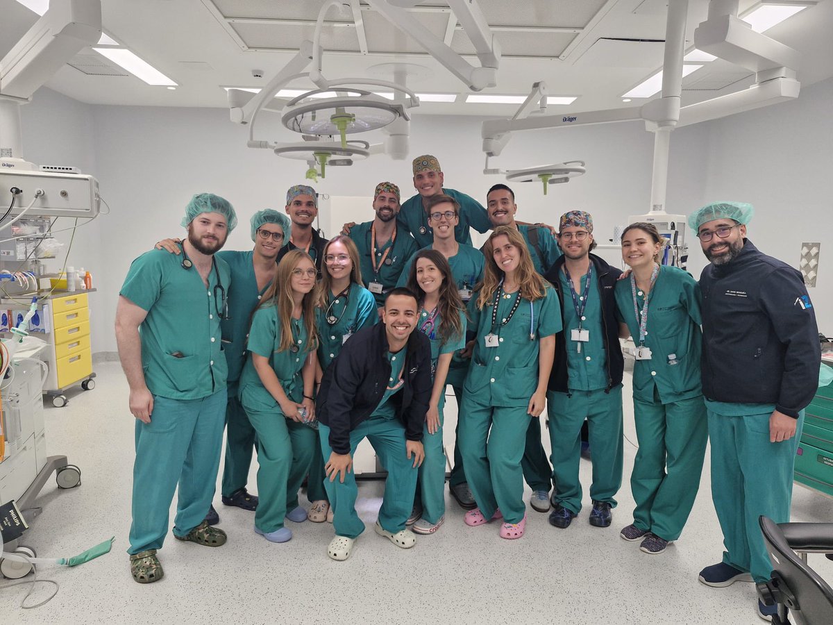 Anestesia • Hospital Universitario 12 de Octubre (@anestesiah12o) on Twitter photo Primeros pasos 🐣. Jornada de introducción a la anestesiología <a href="/H12Octubre/">Hospital Universitario 12 de Octubre</a> para los nuevos MIR con charlas y talleres prácticos en quirófano. El paso de la universidad al quirófano, un poco más fácil y seguro 🛟😉. ¡Bienvenidos! #somosdel12 Primeros pasos 🐣. Jornada de introducción a la anestesiología <a href="/H12Octubre/">Hospital Universitario 12 de Octubre</a> para los nuevos MIR con charlas y talleres prácticos en quirófano. El paso de la universidad al quirófano, un poco más fácil y seguro 🛟😉. ¡Bienvenidos! #somosdel12