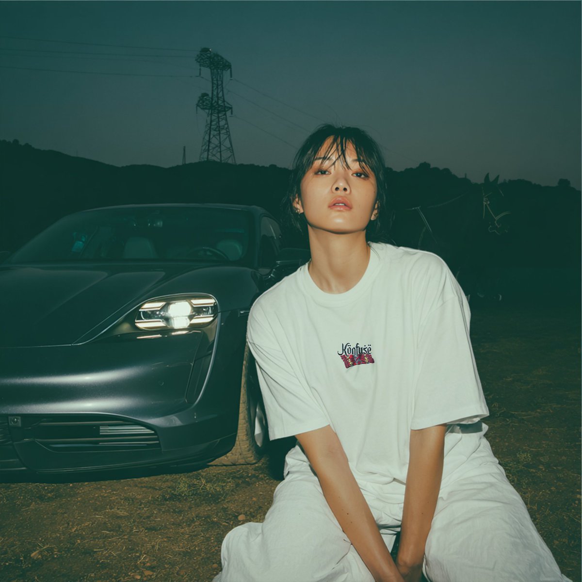 Konfuse The Istanbul ile Anadolu’nun izlerini ve İstanbul’un enerjisini stiline taşı, geçmişin izlerini bugünün adımlarına kat! Konfuse yaz sezonu ürünleri şimdi şatışta.