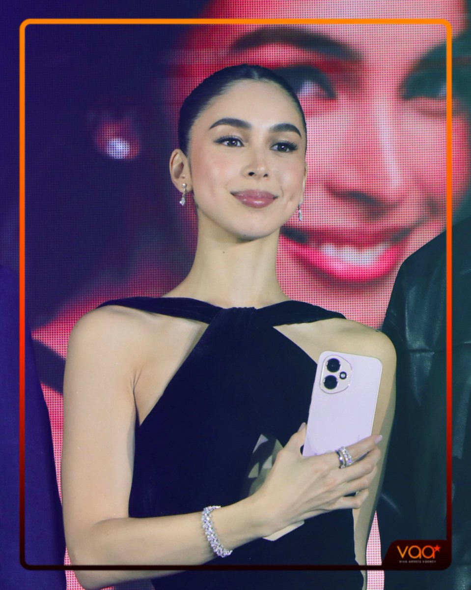 LOOK: Julia Barretto launched as the ambassadress of Honor Philippines 🧡 Congratulations on your new endorsement, Julia! ✨
#VAA #JuliaBarretto #HONOR4005G #YourAIPhone