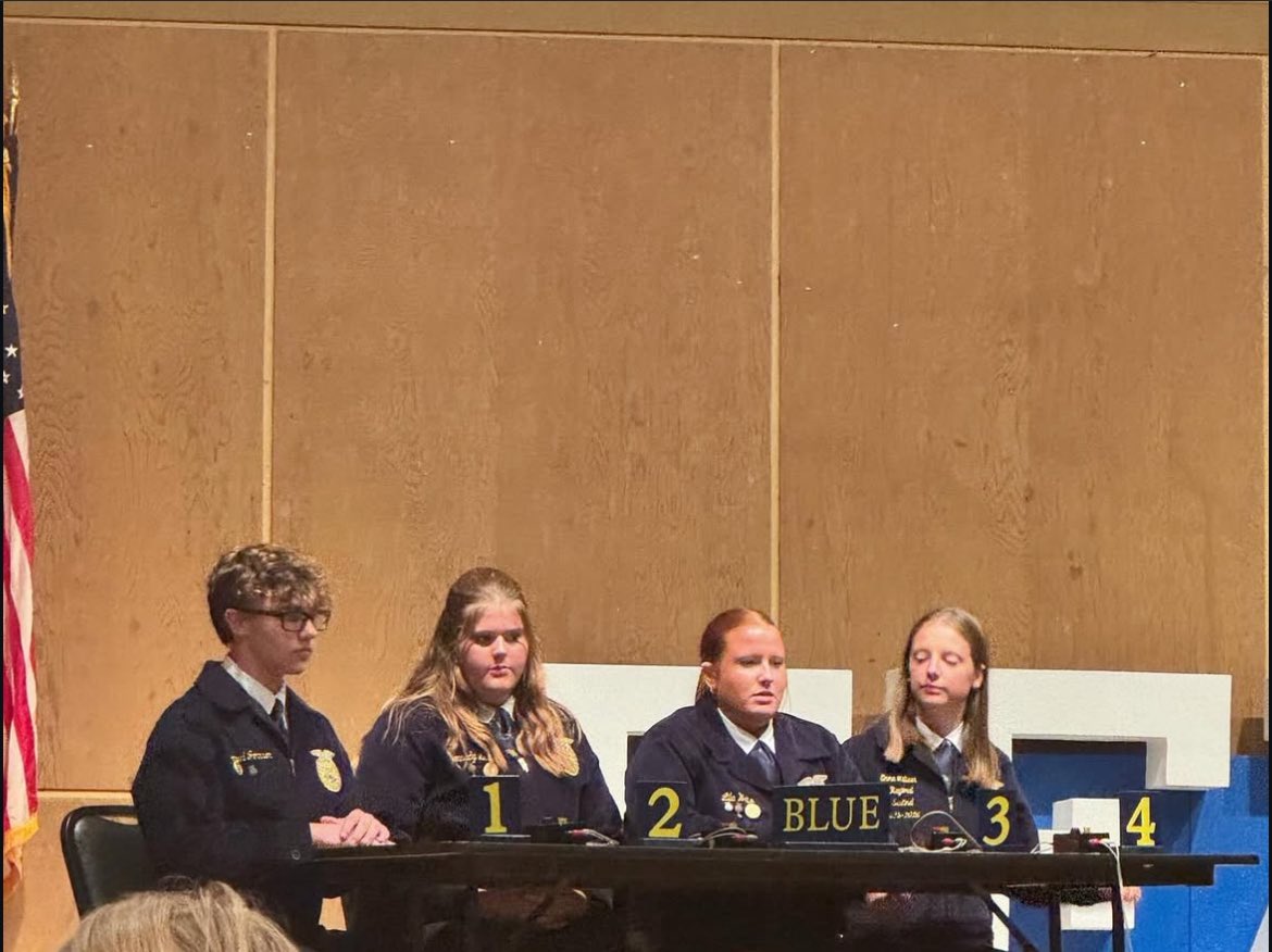 Day 2 at FFA camp week 4 is all about teamwork and learning! Cheering on our amazing quiz bowl team as they compete in round 2 today!