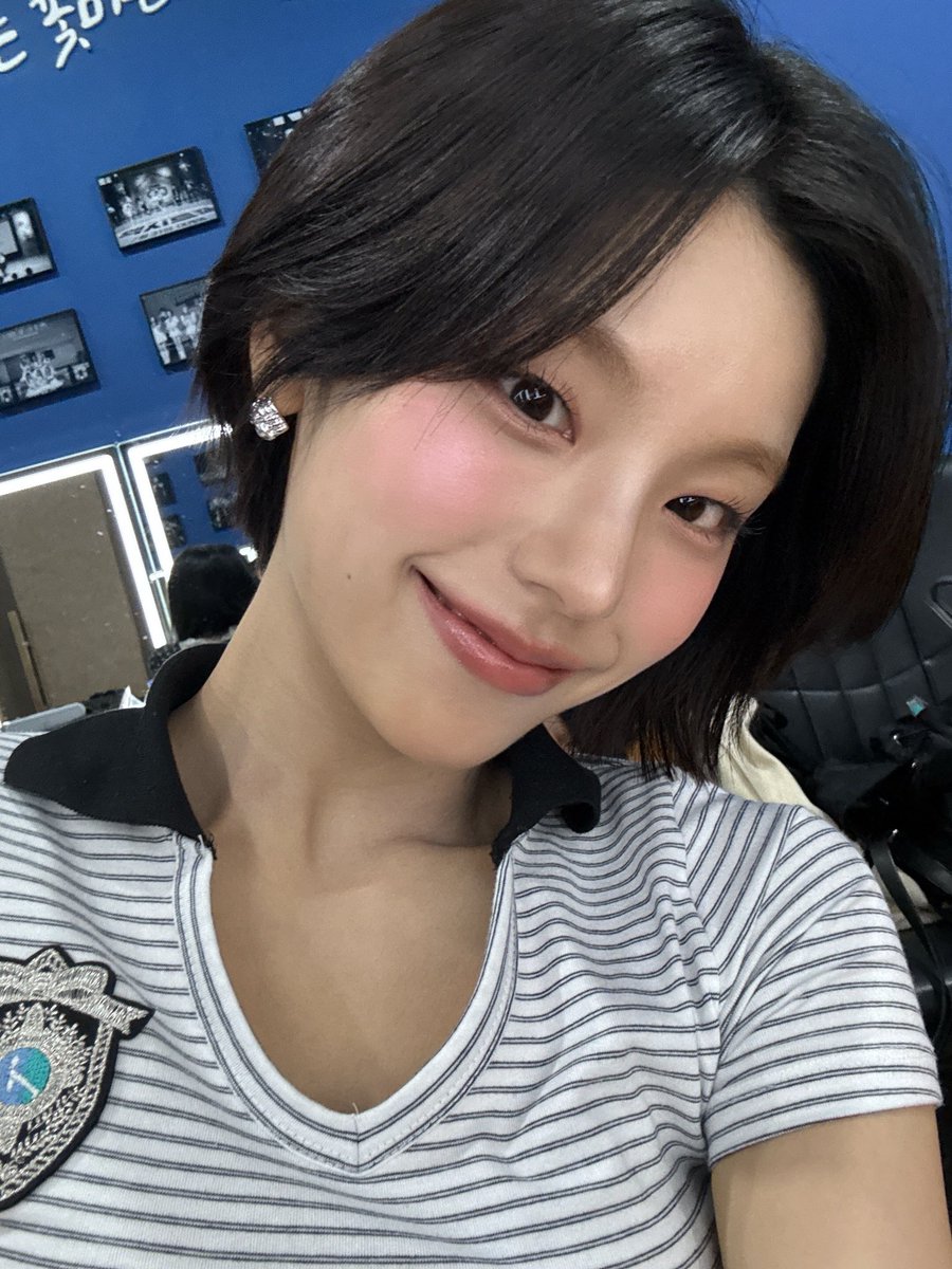 yeji bubble 🖤 tweet media