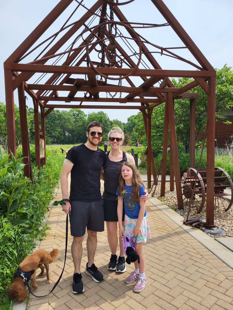 Looking for a spot to take the kids this summer? Try out Knoch Knolls for a hike, picnic, time at the playground and exhibits in the nature center!