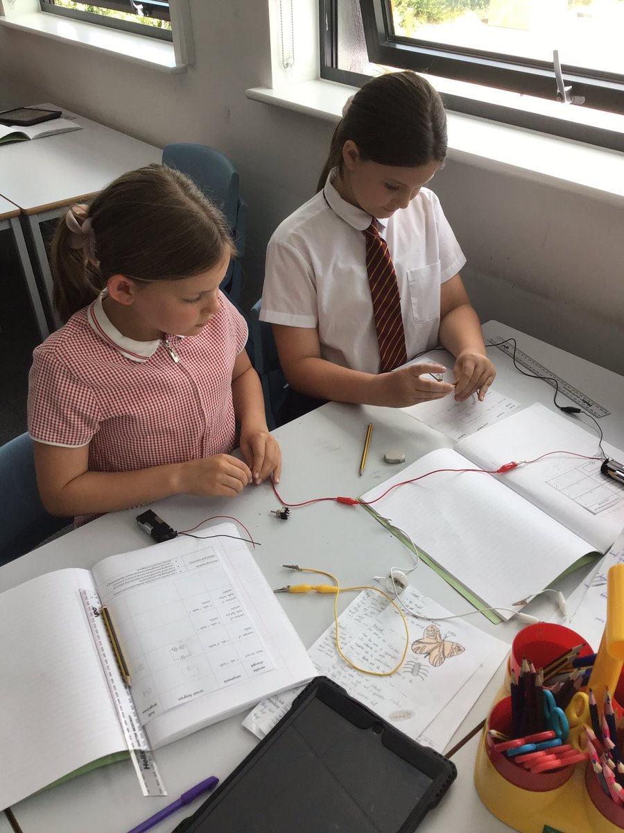 What variables affect the brightness of the bulb in a circuit? This was question we investigated today. We kept it a fair test and used a light meter to find out the bulb’s brightness.