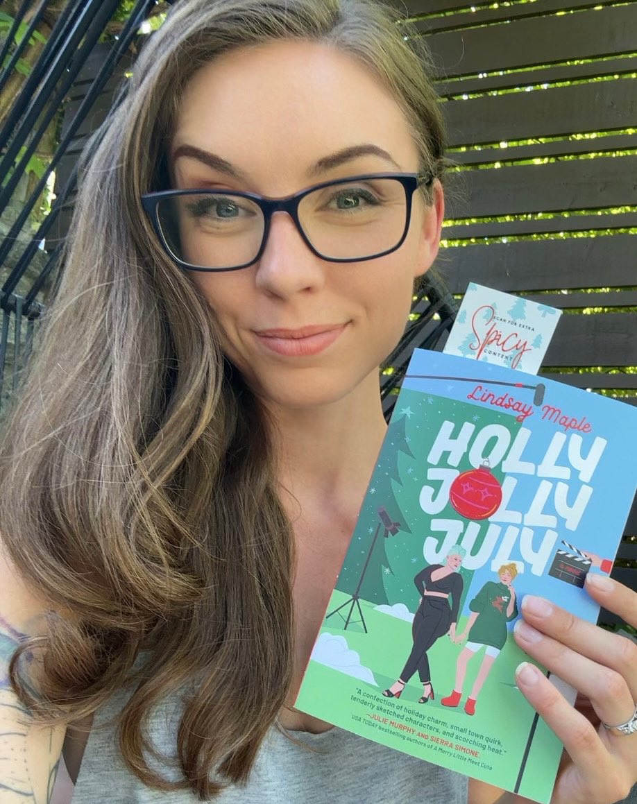 Lindsay Maple tweet media