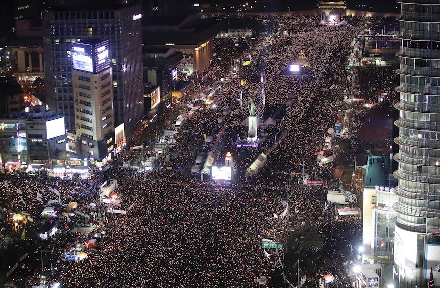 McKennaMK's tweet image. This is the solution. 
1,000,000+ youth on the streets starting tomorrow and do not leave just march.  #RutoMustGo #JusticeForAlbertOjwang