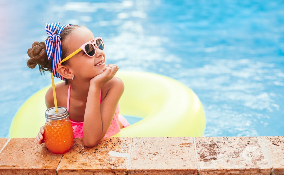 Summer is nearly here, but it’s never too early to lay the groundwork for back-to-school season. From engaging reception room videos to tips on how to connect big on social, these 8 resources will help your practice’s back-to-school action plan! coopervision.com/practitioner/e…
