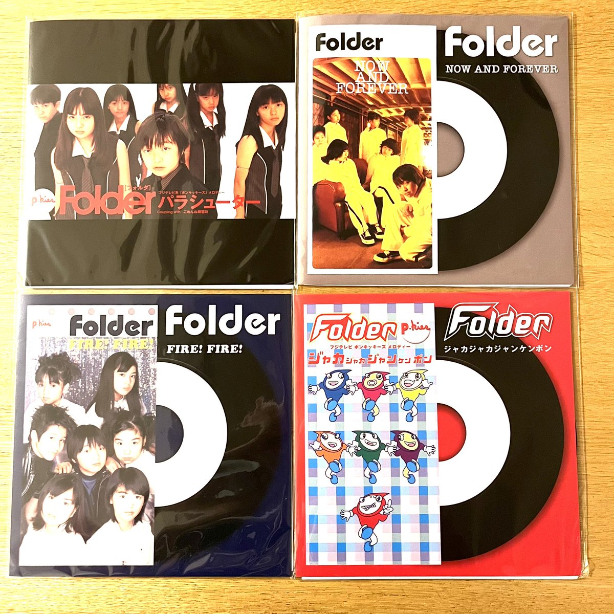 manaisland1's tweet image. ちゃんとフラゲできた🥰
Folderのシングル
揃えたと思ってたけど
ジャカジャカジャンケンポンは
持って無かったみたい💦
毎月1枚ずつ揃うのいいね💕
7inchサブスクみたいで🥰

#Folder
#ジャカジャカジャンケンポン
#三浦大地
#三浦大知