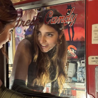 caleokathaline's tweet image. #NuevaFotoDePerfil